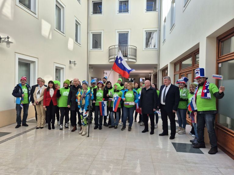 FOTO 3_Olimpijsko razpoloženje na UE Brežice.jpg