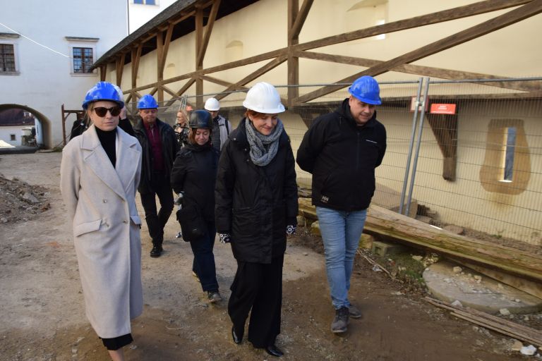 asta-vrecko, grad-negova, obnova