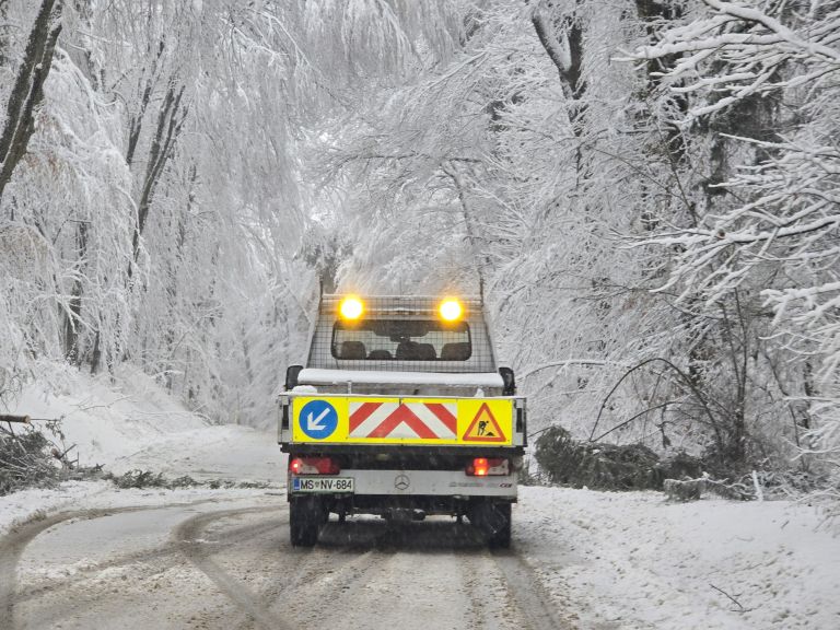 sneg, goričko, promet, ceste