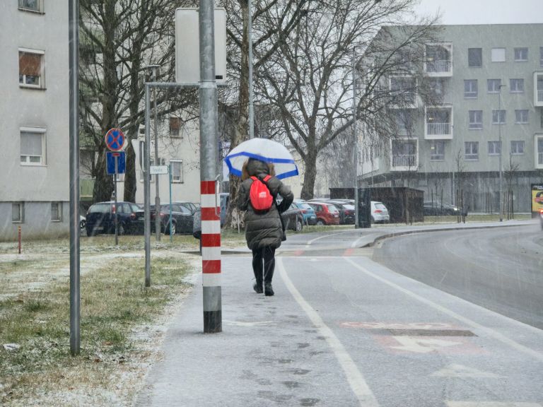 simbolična, sneg, februar-2026