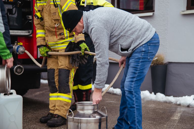 oskrba-s-pitno-vodo, gasilci-pitna-voda, pgd-dolnji-slaveči