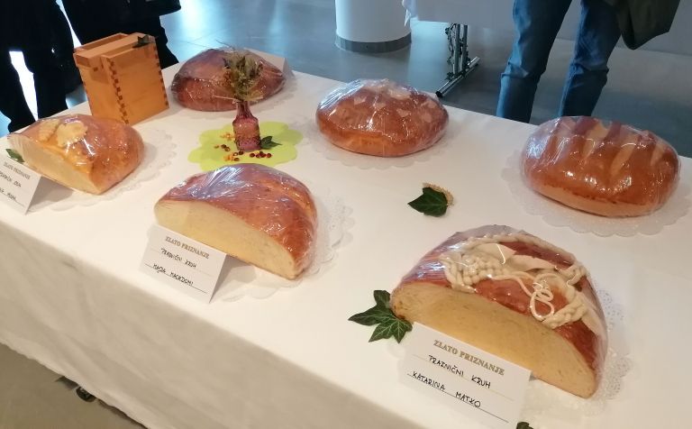 kruh, skocjan-16-ocenjevanje