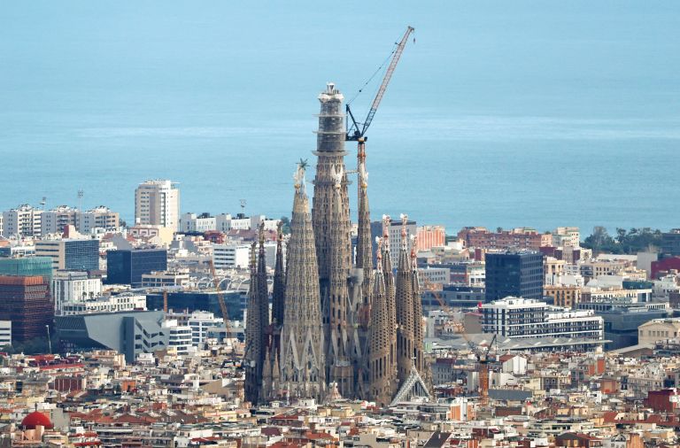 sagrada familia barcelona.jpg