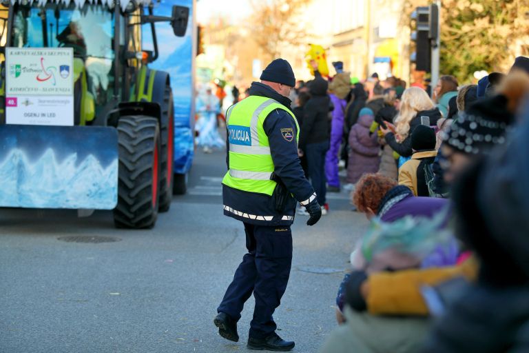 cg_policija_kurentovanje.jpg