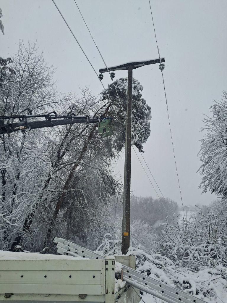 snegolom, goričko, februar-2025, elektro-maribor, elektrika