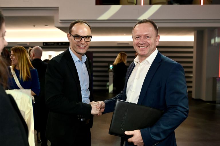 demokrati, korupcija, odiseja