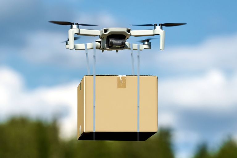 dron, dostava.jpg