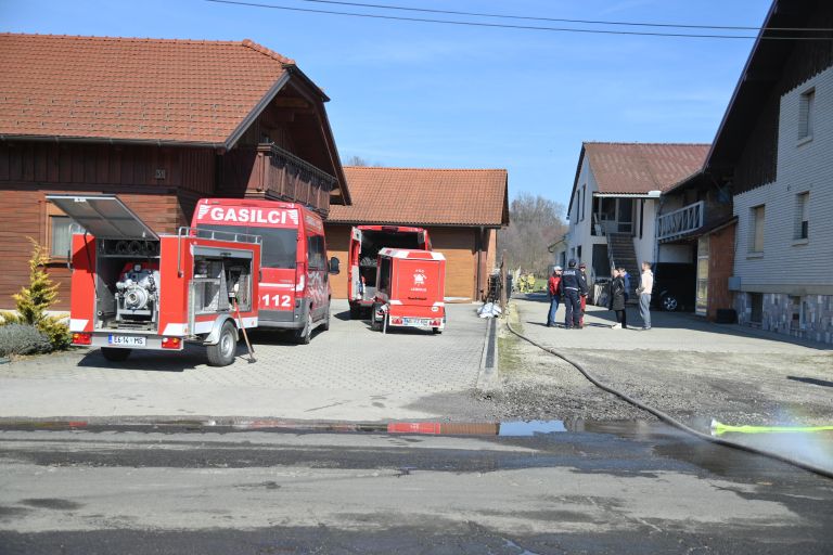 požar-lemerje, gasilci