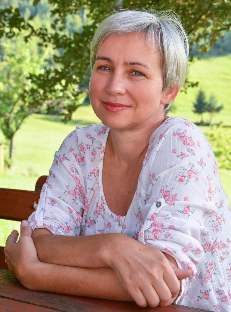 lepota alenka zapusek - foto id.jpg