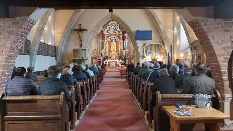 du-grad, župnija-grad, prostori, društvo-upokojencev-grad