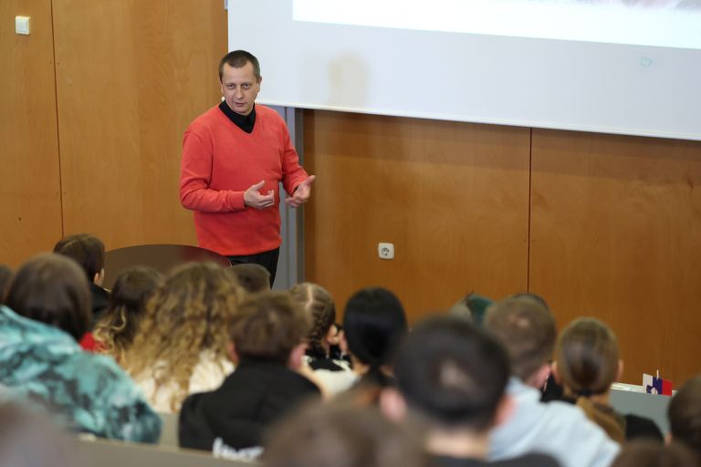 mojstri-prihodnosti, piramida-maribor, pecjak