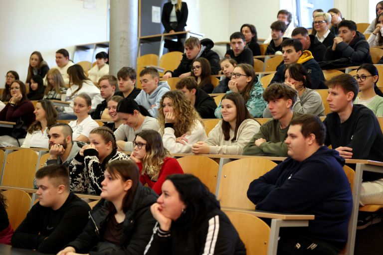 mojstri-prihodnosti, piramida-maribor, pecjak