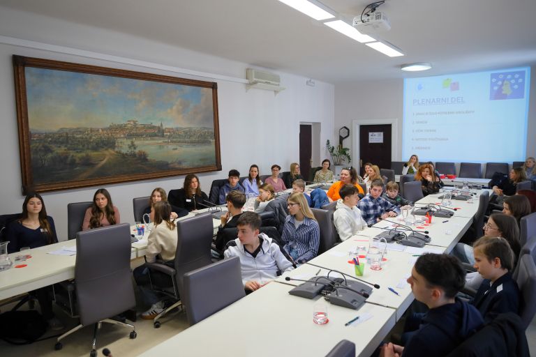 medobcinski-otroski-parlament