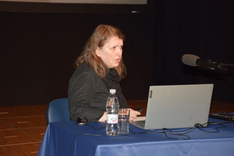 razkošje-grofov-szapary, dražba, szapary, renata komić marn
