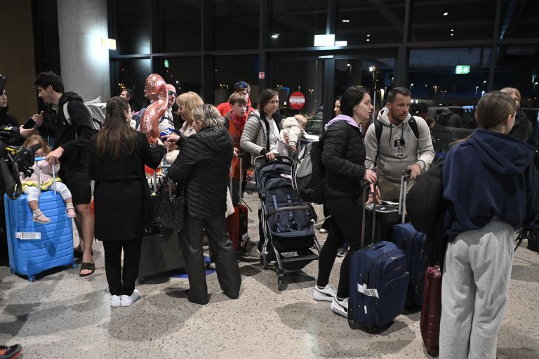 prihod, brnik, repatriacijski-let