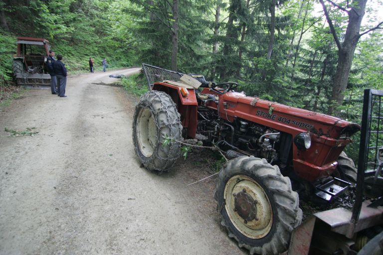 nesreca_traktor_sh_3613.jpg