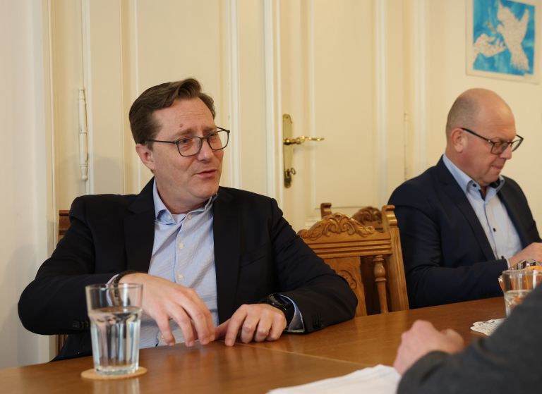 UV-vladimir groselj-pl.jpg