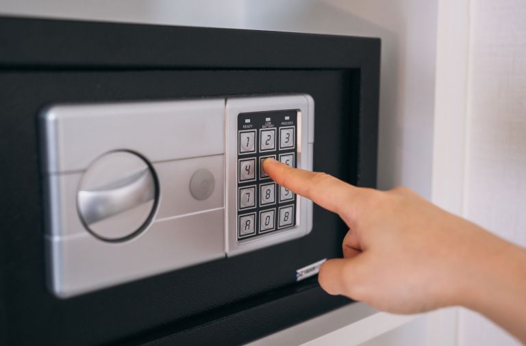 vlom, zaklepanje-vrat