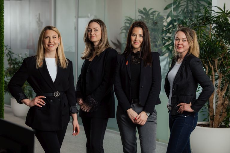 mednarodni dan žena, slovenke, zgodbe