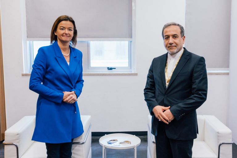 fajon aragci x mzez.jpeg