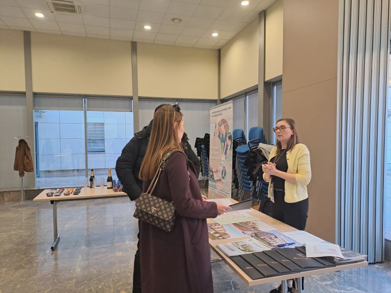 majsperk, stanovanja