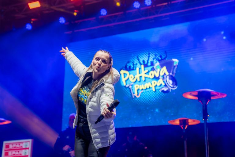 S Petkovo Pumpo je uvod v Največji slovenski Après ski pripravila Nina Cestnik Pavlič.