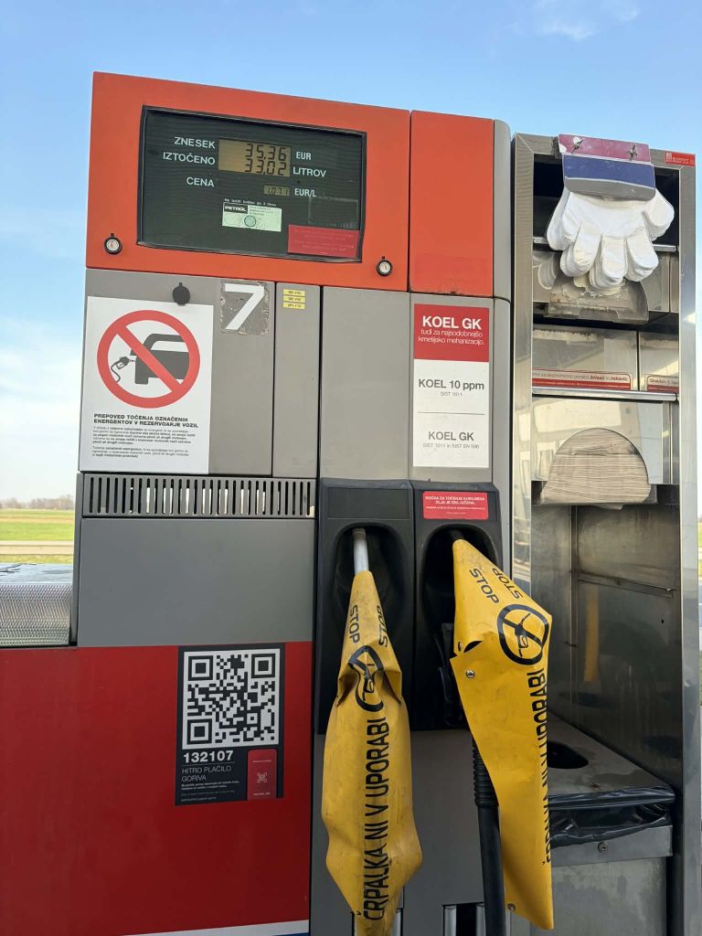 bencinska-crpalka, gorivo, tocenje-goriva