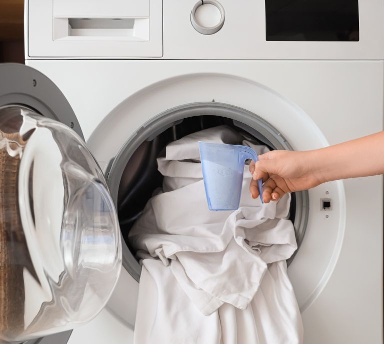 pranje-oblacil, pralni-stroj