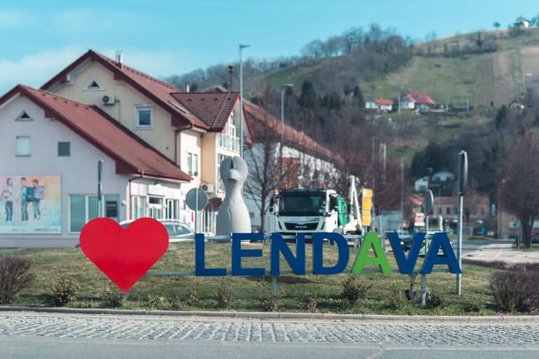 simbolična, lendava