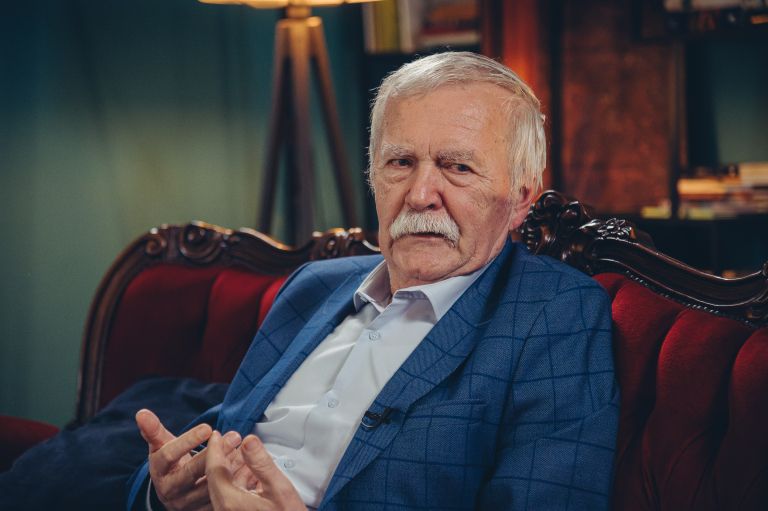 marjan-šiftar, kavč, podkast