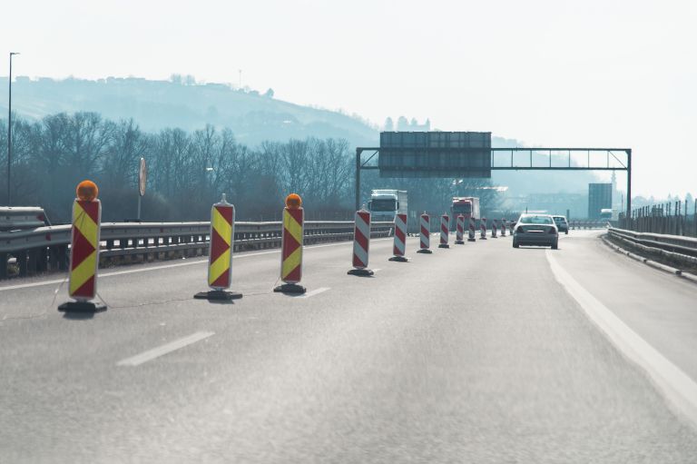 simbolična, avtocesta, delo-na-cesti, dars