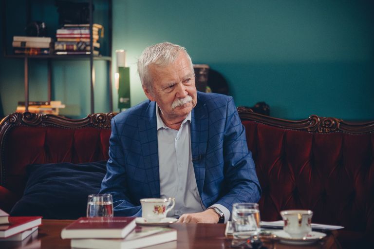 marjan-šiftar, kavč, podkast