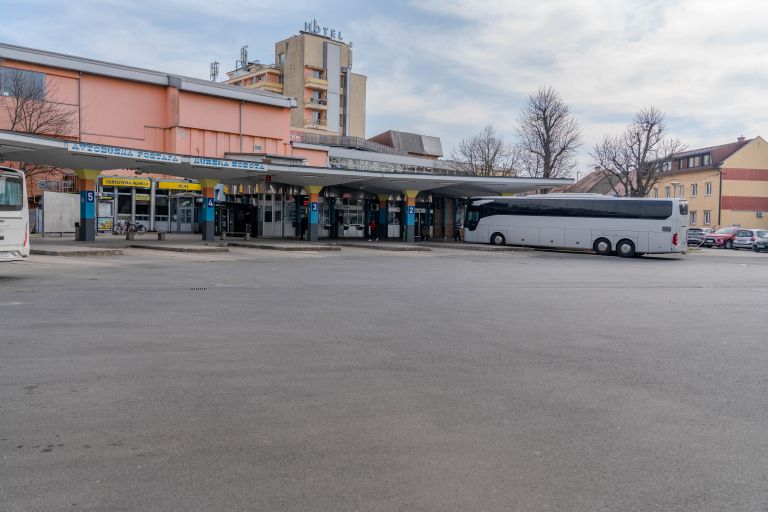 avtobus, avtobusna-postaja, simbolična