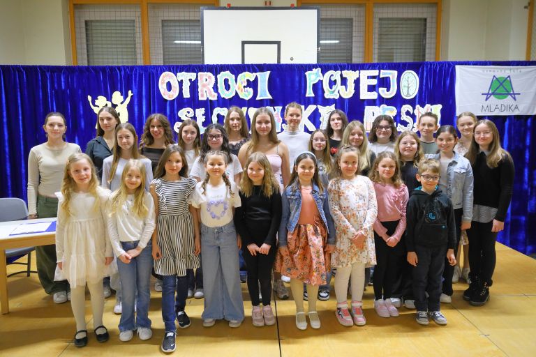 cg_otroci_pojejo_ptuj_32.jpg