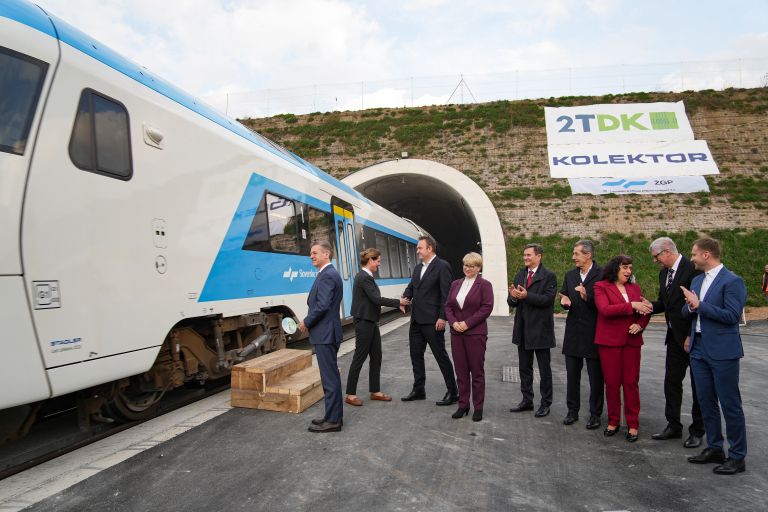 drugi tir golob bratusek.jpg