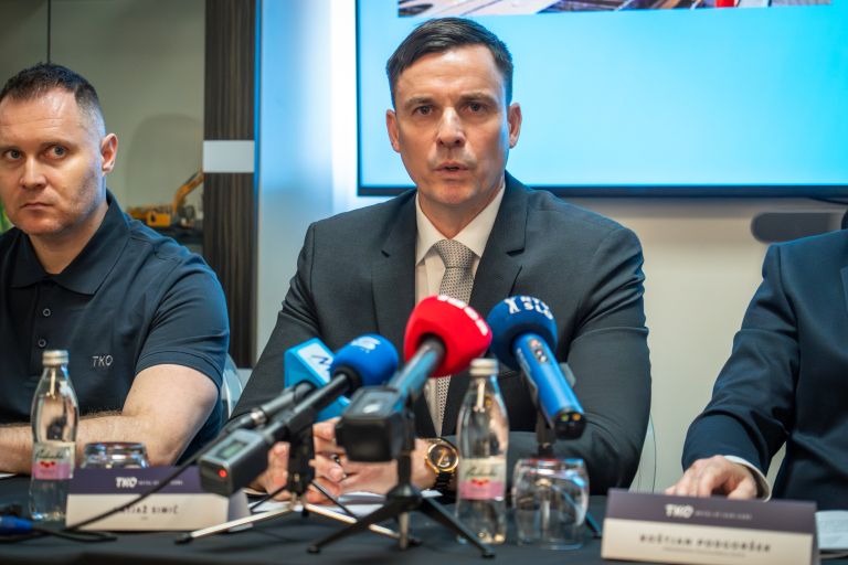 tovarna-kovinske-opreme, tko