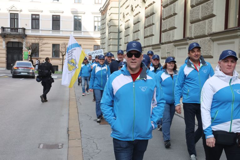 protest, stavka, policija