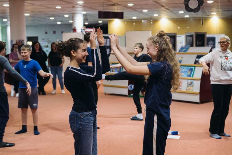 noč-v-objemu-ljudskega-izročila, pišk