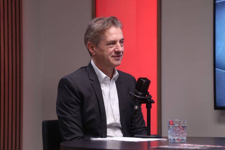 I-robert golob-pl001.JPG