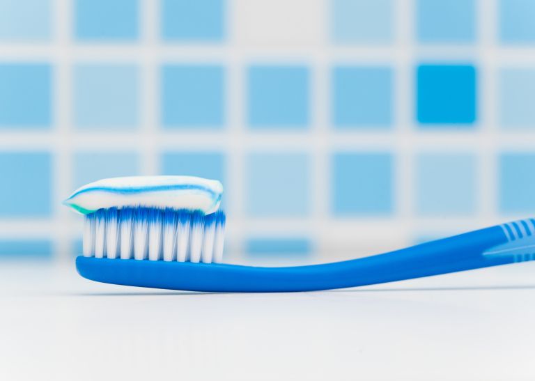 zobna-pasta, ciscenje-kopalnice