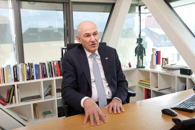 I-janez jansa-RB002.JPG