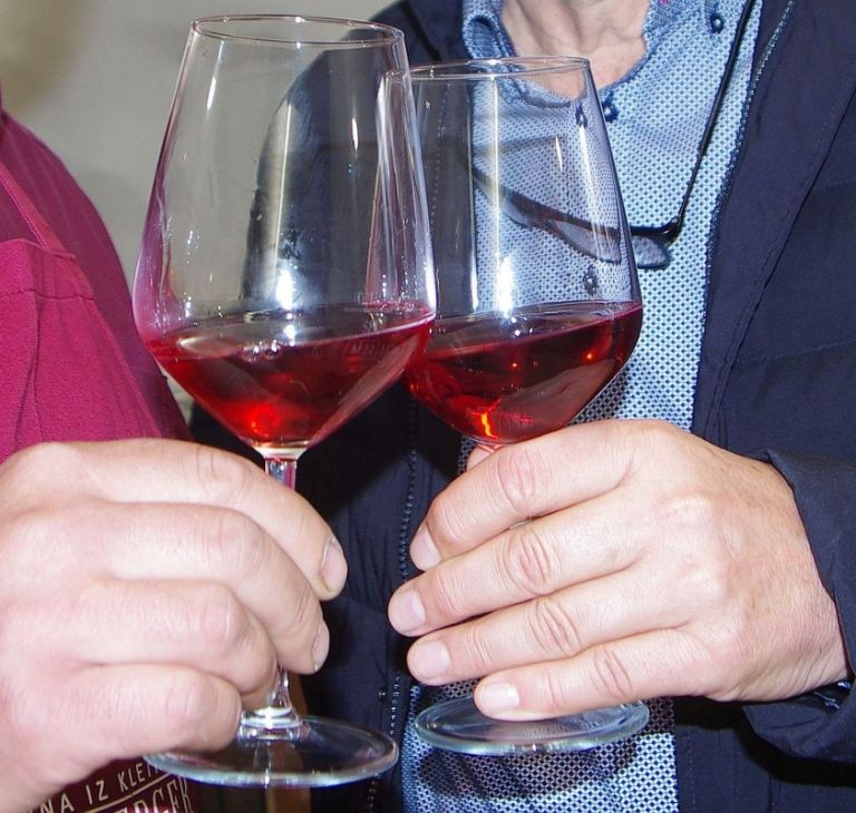 d10_alkoholvino.jpg
