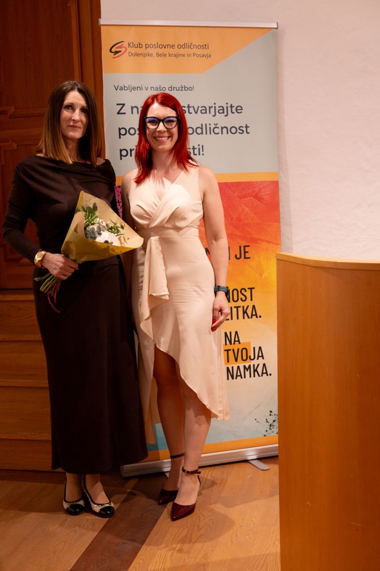 Metka Resnik in Maja Fink.jpg