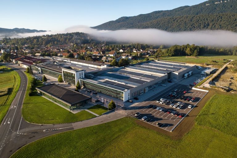 alu vhodna vrata, stavbno pohištvo