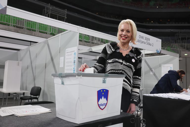 urska klakocar zupancic bor zuljan volitve 2026 stozice.jpg