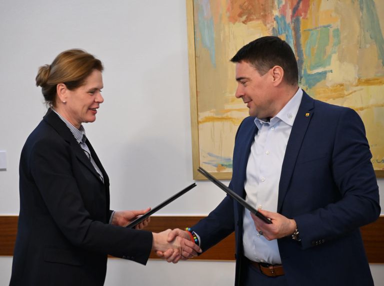 Bratusek-Dermol.jpg