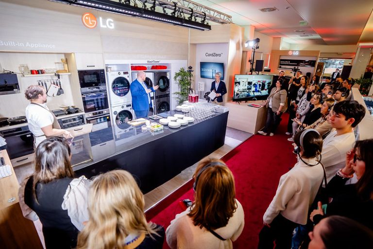 LG predstavitev v Budimpešti