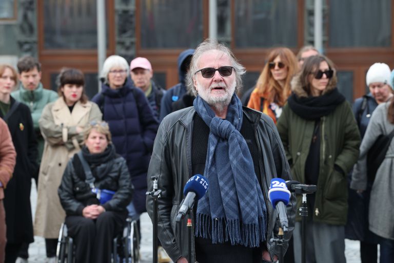 trg republike ititut 8. marec novinarska.jpg