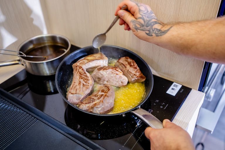 LG predstavitev v Budimpešti