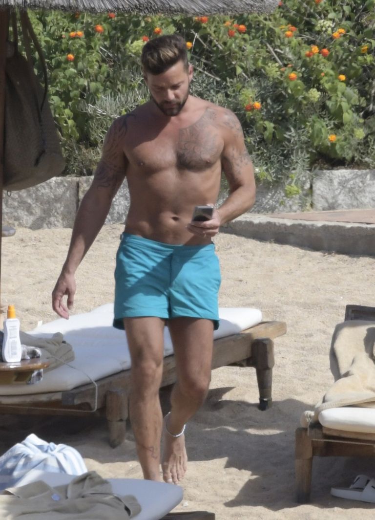 Ricky Martin (2).jpg